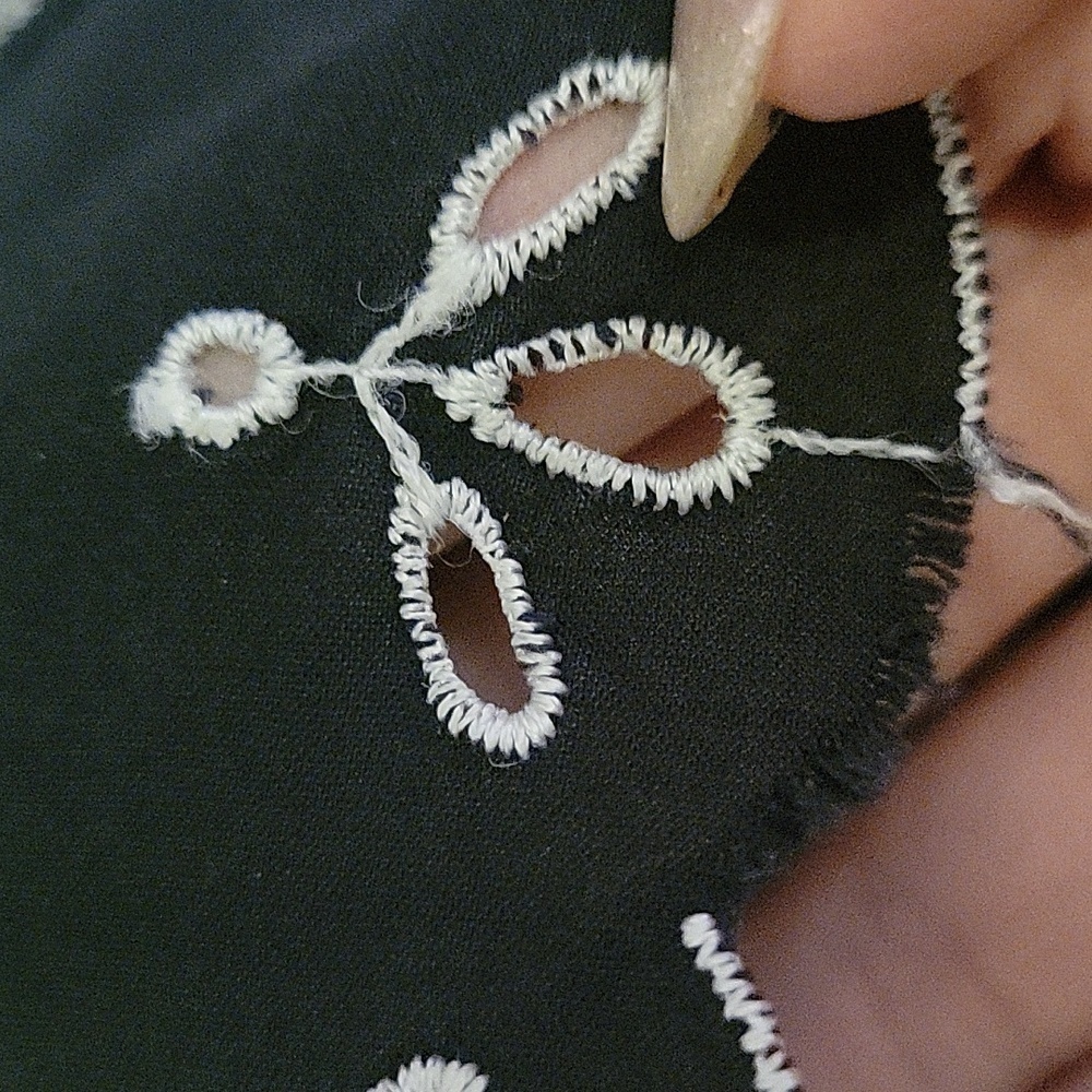 🖤 LOFT Black Blouse with White Embroidery – Elegant & Timeless | Size 10 - Picture 6 of 6